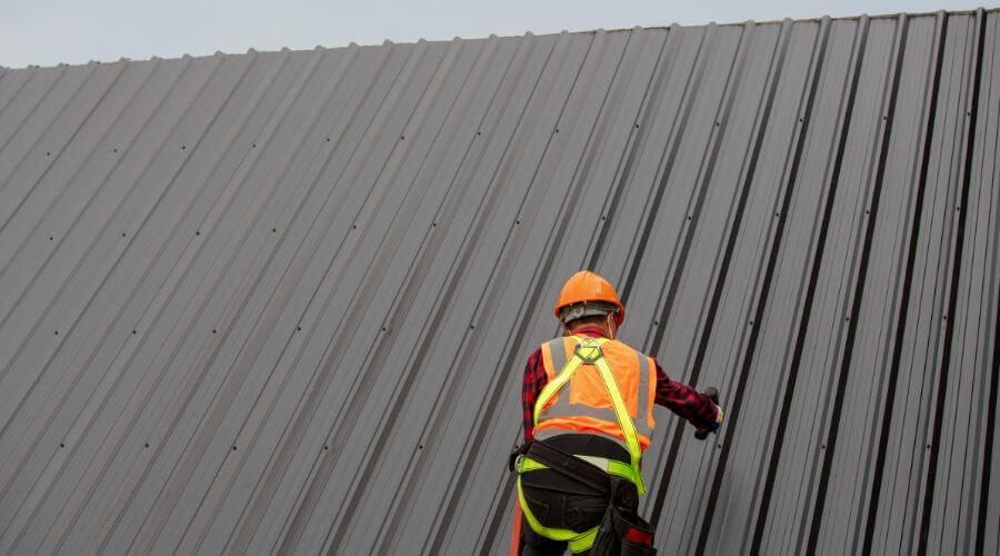 Professional gutter cleaning in Verona, VA
